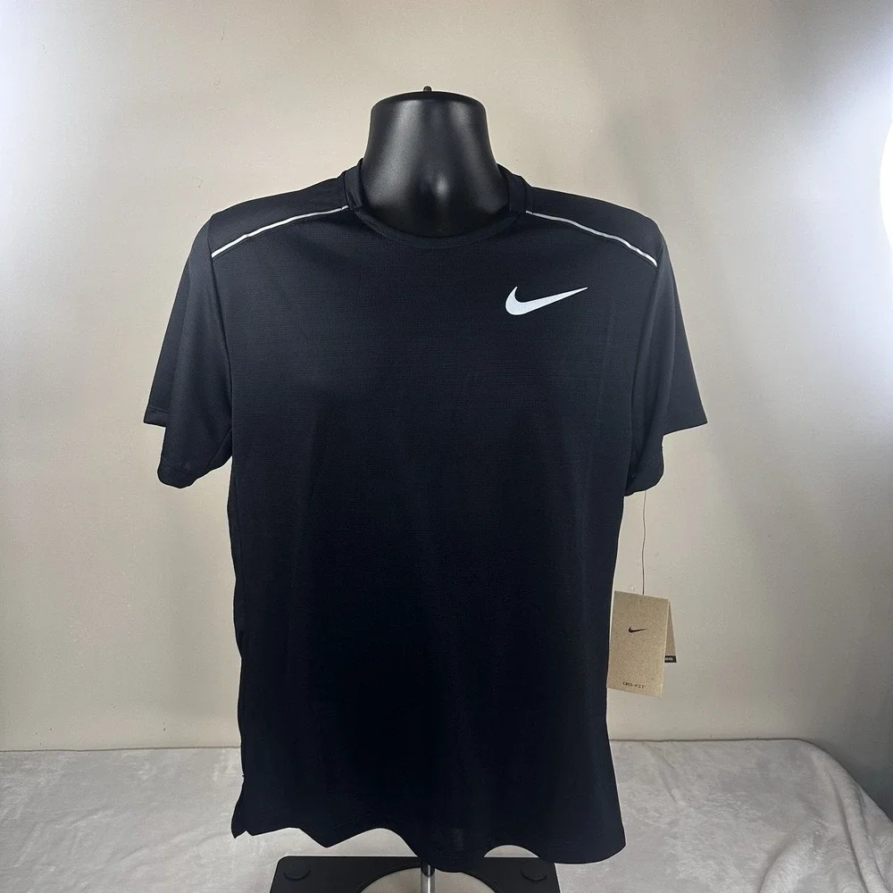 Nike Mens Miler Short Sleeve Reflective Running Top Black Small‎ AJ7565-010 $35